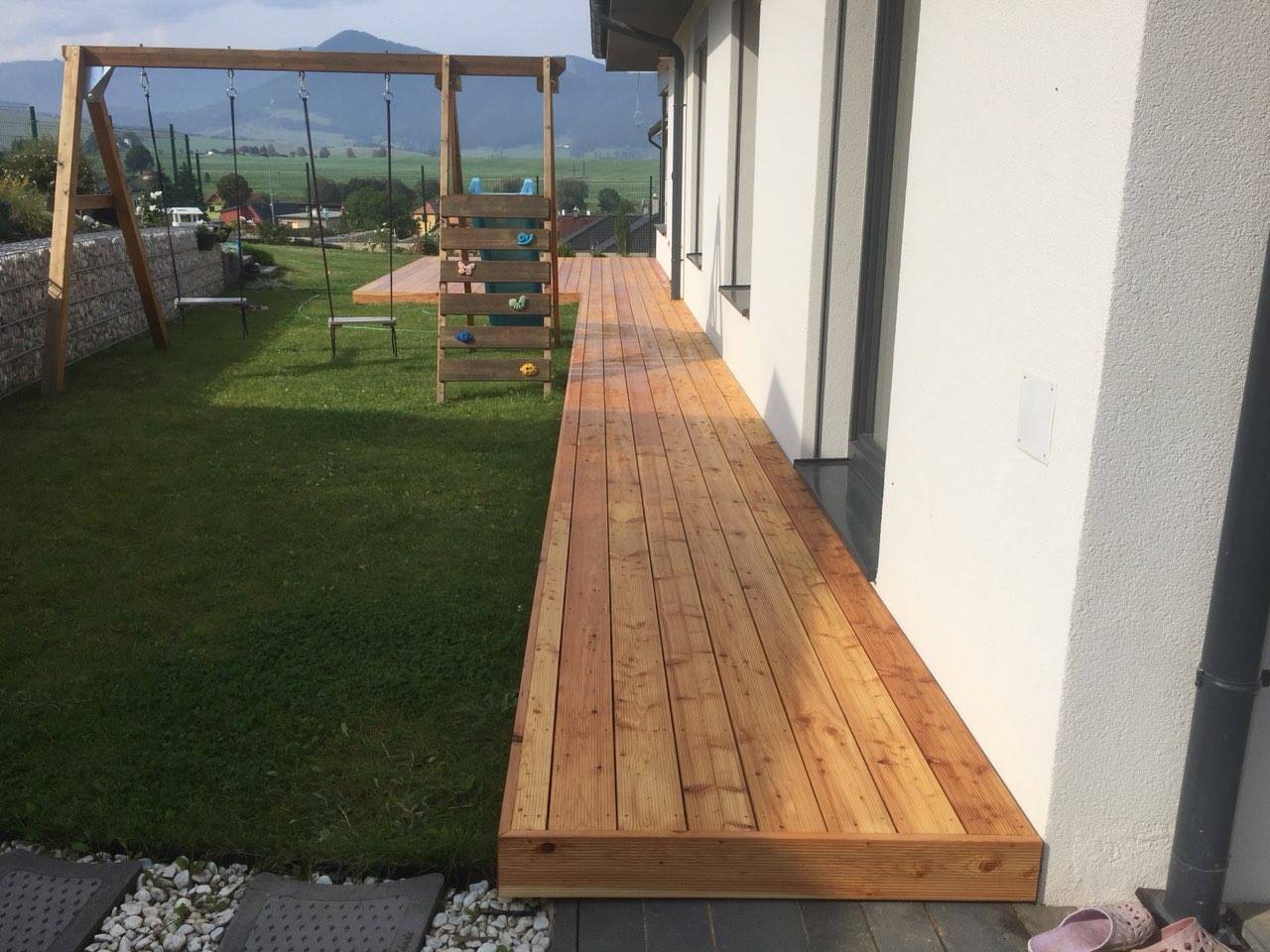 terrassenbretter-terrasse-ausgeklinktes-holz-tatra-profil-zitrone-2